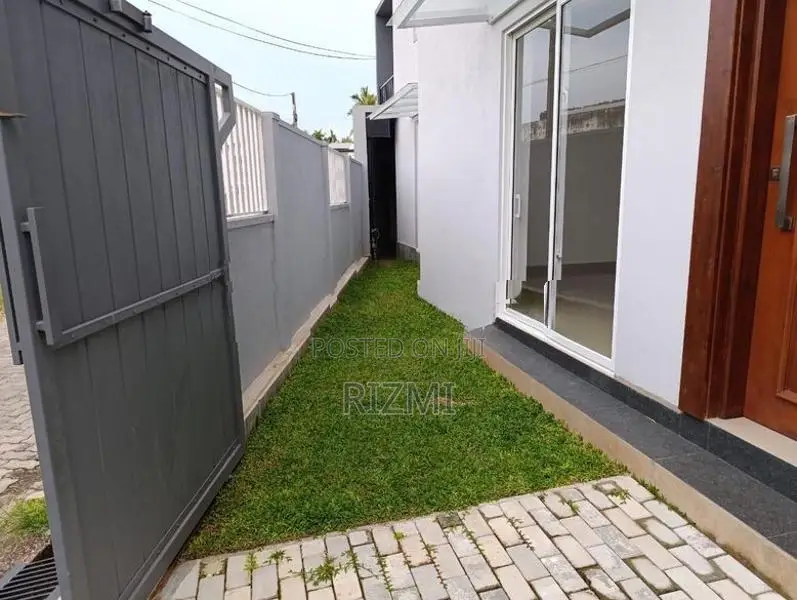 Brand New 5BR Super Luxury House for Sale in Mount Lavinia