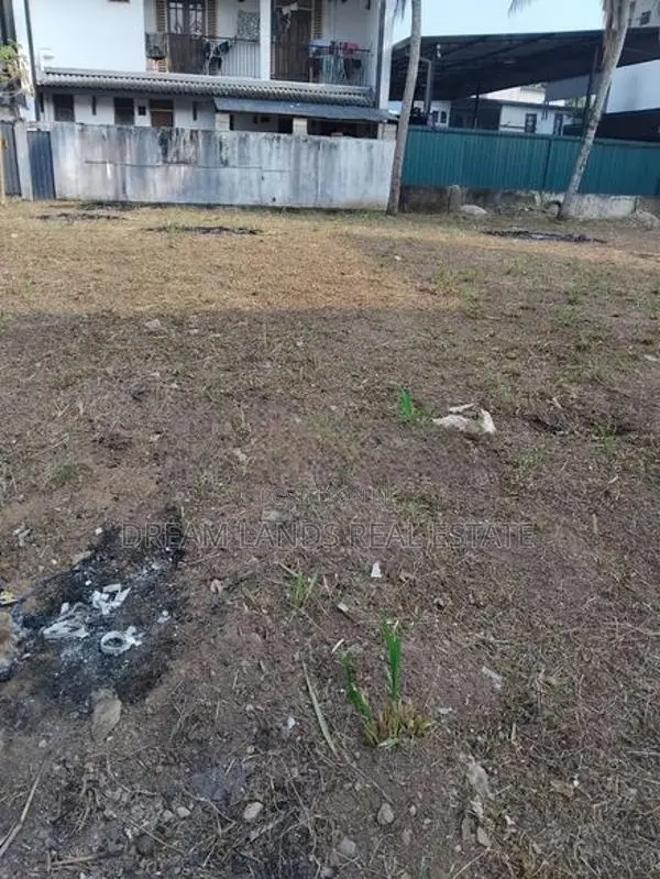 COMMERCIAL LAND FOR RENT IN BORALESGAMUWA (SP748)