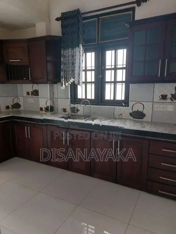 Two Storey House for Sale Negombo Ds1065