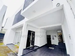 (AFA367) 03 Story House With 11.1P Sale At Madiwela Ebuldeneya Nugegod