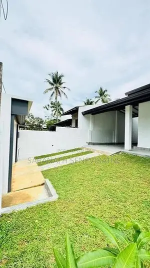 Brand New Single Storey Luxury House For Sale in Malabe - Athurugiriya