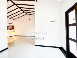 අතුරුගිරියෙන් අලුත්ම නිවසක් විකිණීමට