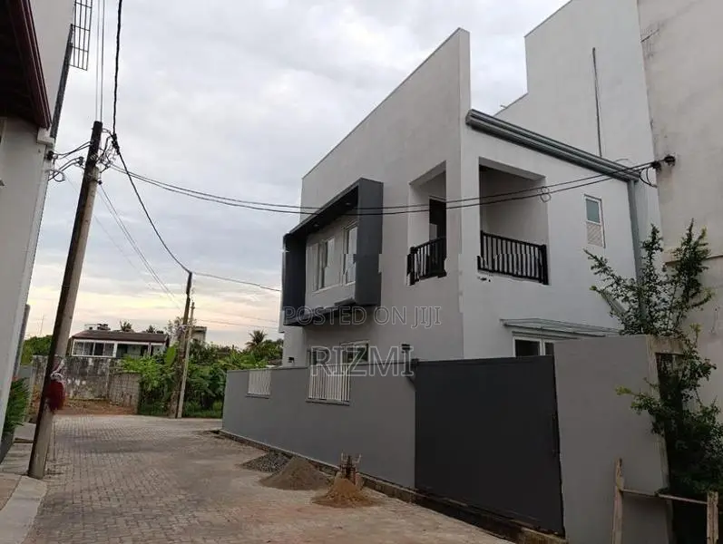 Brand New 5BR Super Luxury House for Sale in Mount Lavinia