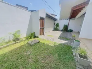 03 Story House With 10 P Sale At Baddagana Pitakotte