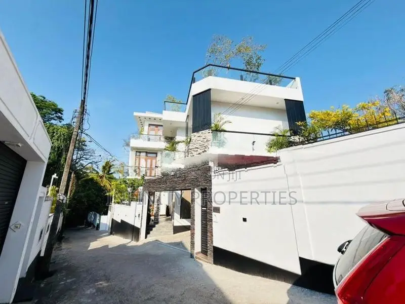 Swim Pool With Brand New Luxury House 13 P Sale At Pelawatha