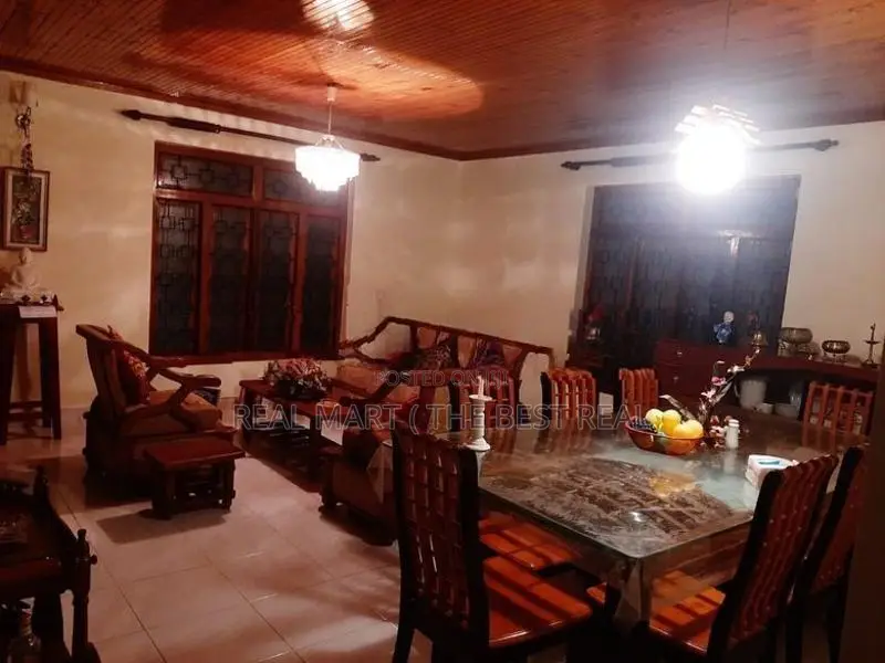 Bandarawela : 4 Bedrooms (36Perch ) House for Sale