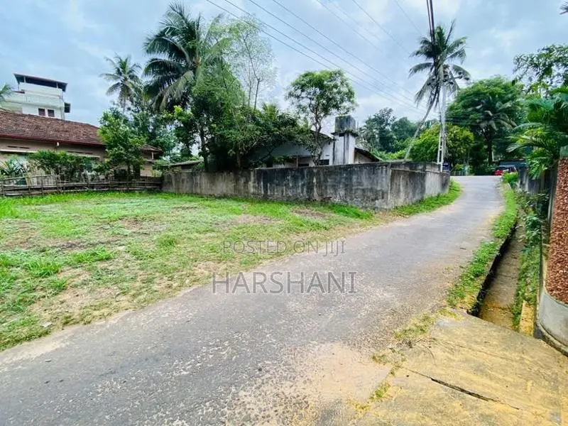 9P Superb Land for Sale – Walking distance to High Level Rd, Godagama