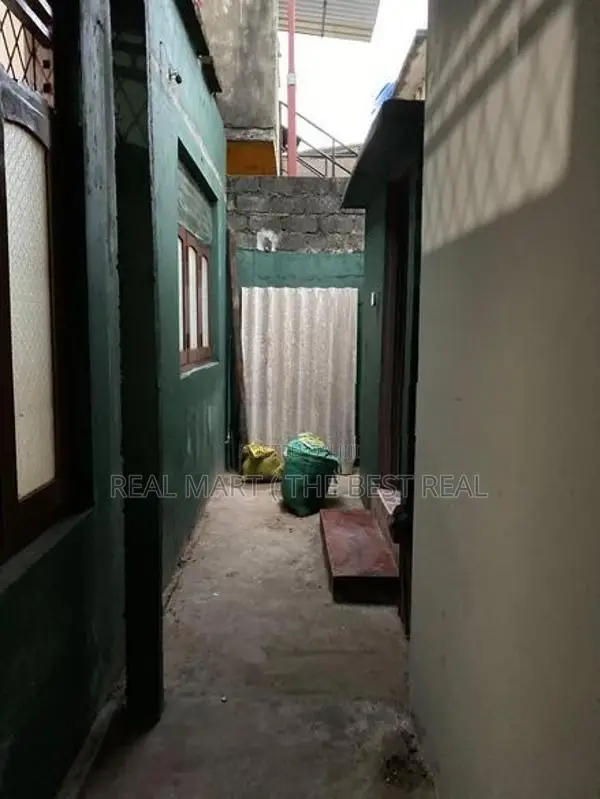 Wellampitiya : 4BR (5.5P) House for Sale at Sedawatta