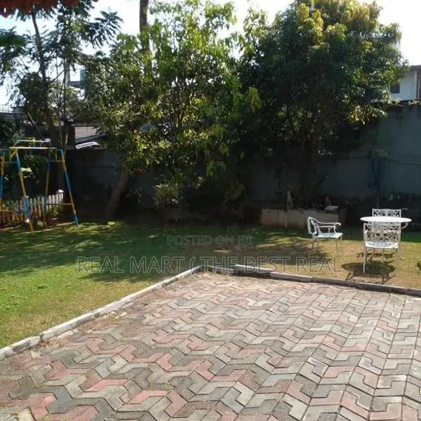 Nugegoda : 5BR (20P) Two story, House for Sale
