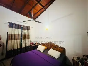 03 Storey House with 06P for Sale in Temple Road Maharagama