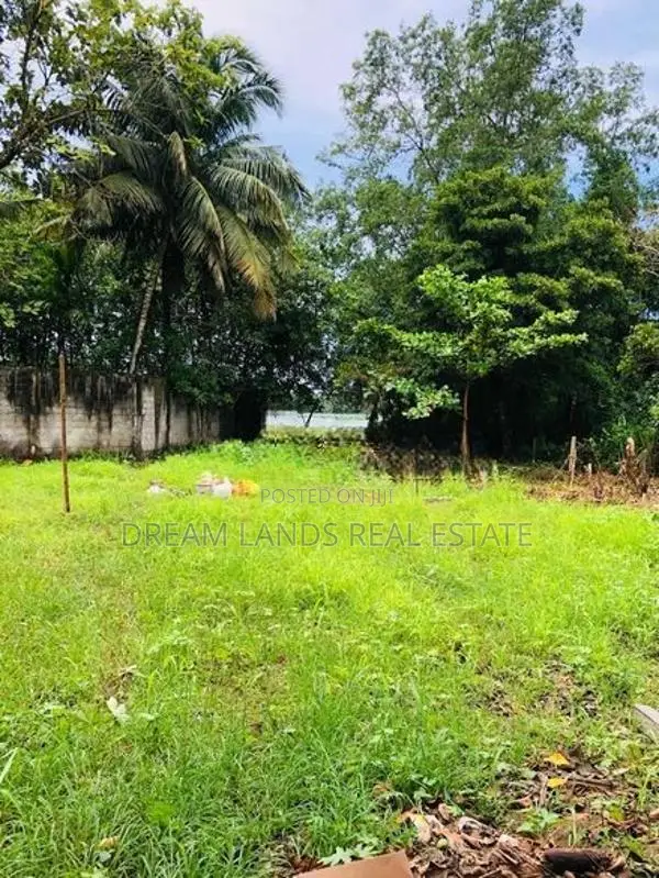 Suwarapola Bolgoda River Side 23 per Land For Sale in (sm3131)
