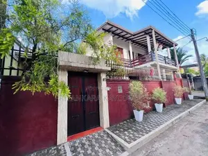 Mordern Luxury House For Sale in Mattegoda