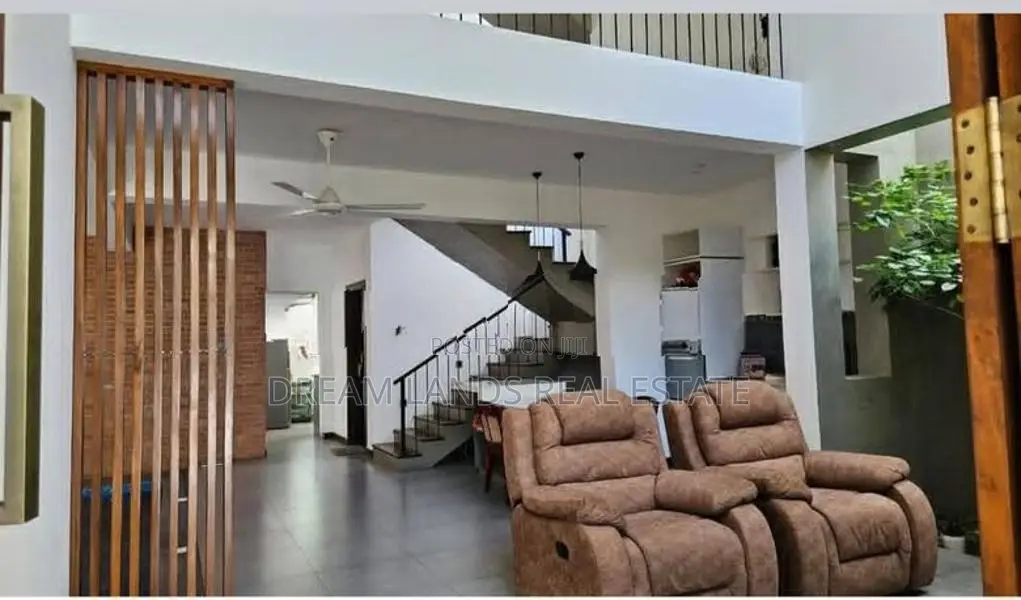 Kottawa Makubura Box Type Modern House for Sale ( RS- 401)