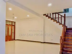 Luxury Three Storied House for Sale in Horana Road Boralesgamuwa