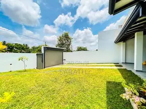මාලබේ නගරයෙන් අලුත්ම නිවසක් විකිණීමට