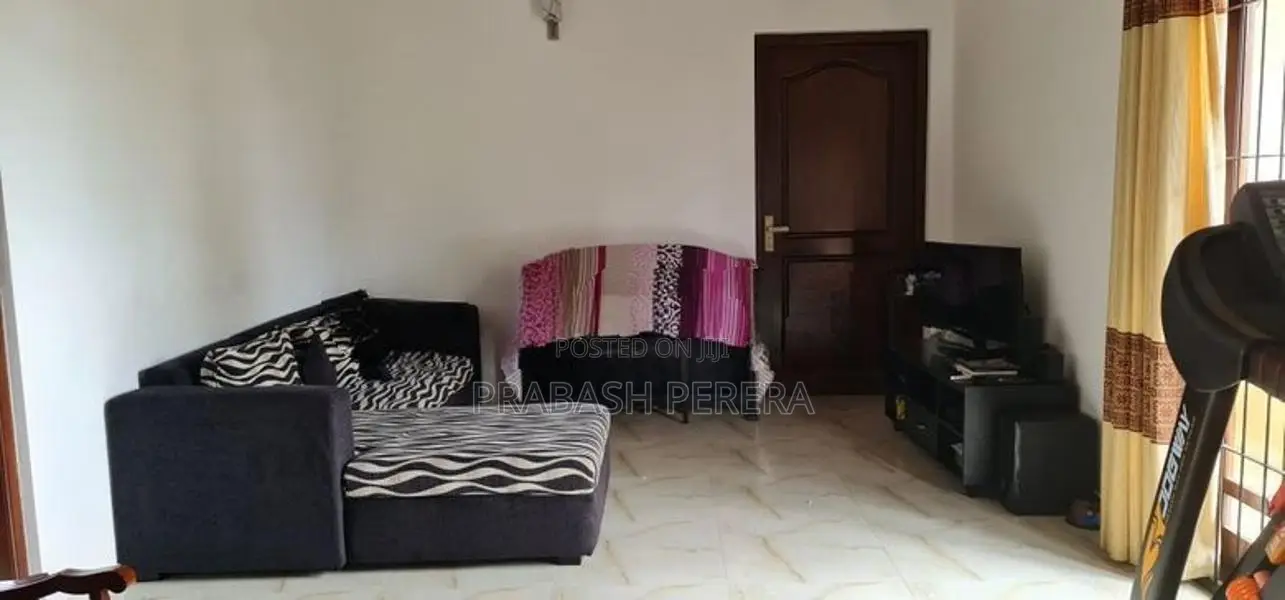 4 Bed 3 Bathrooms House for Sale in Maharagama