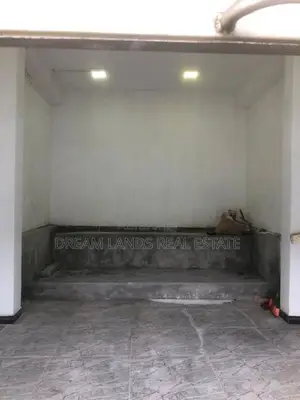 Kandy Peradeniya Shop Space for Sale