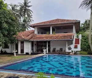 ☆ Ambalangoda Hotel For Sale ( RS - 442)