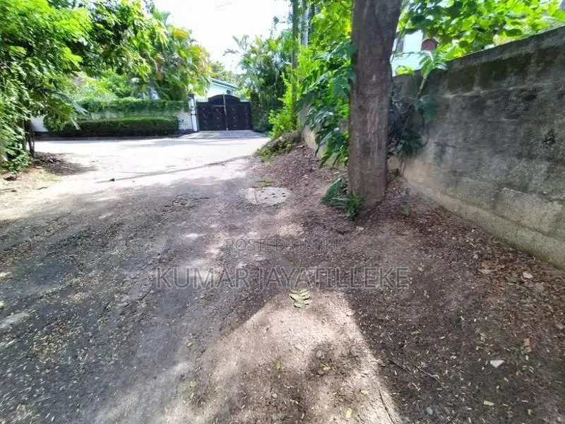 Prime Land for Sale in Nawala