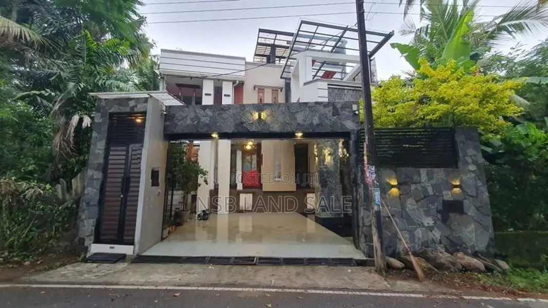 Luxury House for Sale Pannipitiya