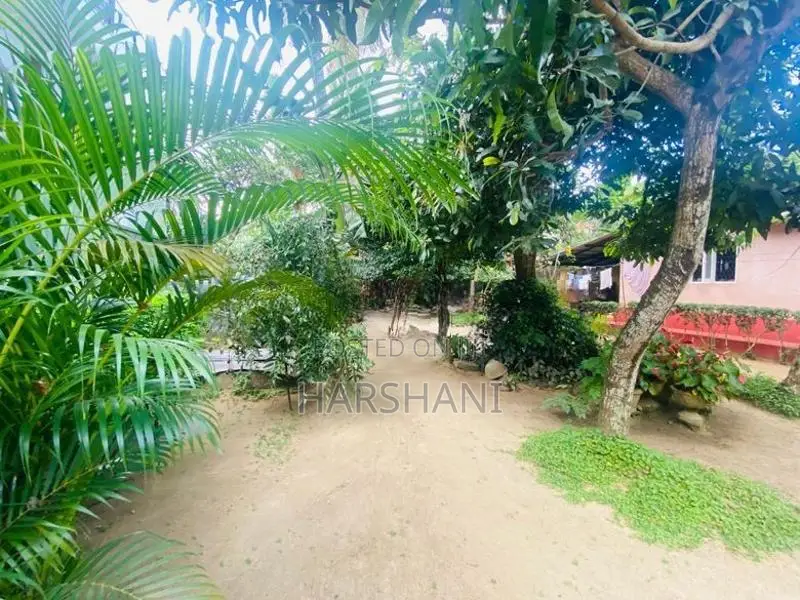 16P Land Close to Waragoda Road & Biyagama Road, Kelaniya