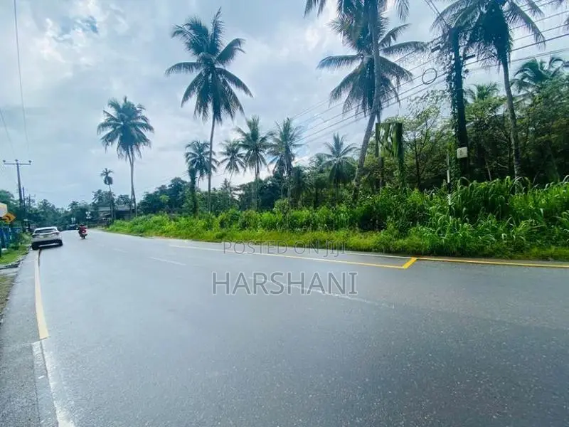 172P Commercial Land for sale Facing Padukka – Horana main Road
