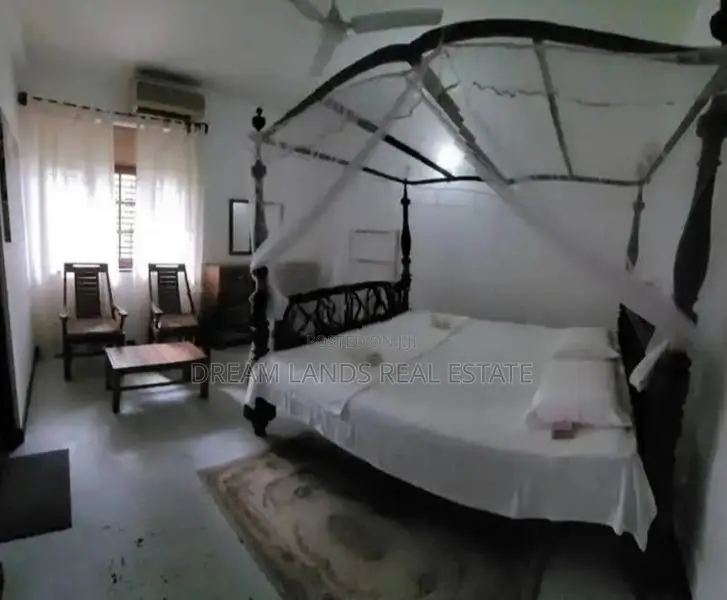 ☆ Ambalangoda Hotel For Sale ( RS - 442)