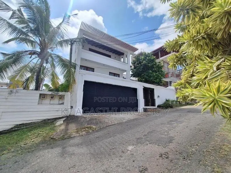 Super Luxury House for Sale in Kotte