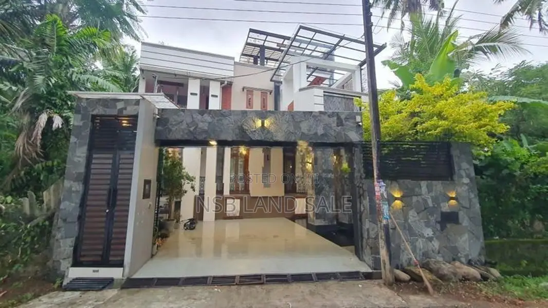 Luxury House for Sale Pannipitiya