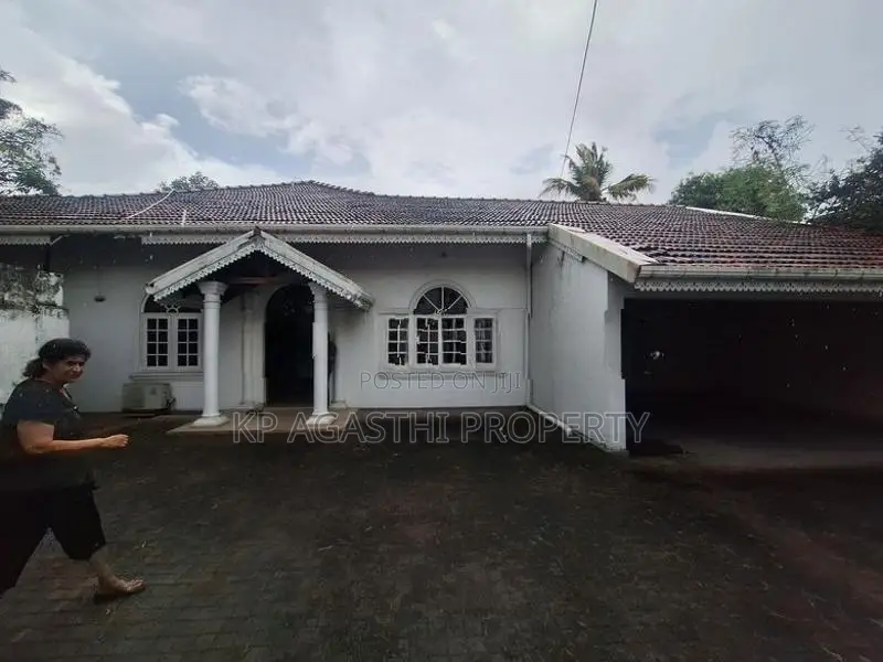 Land with House for Sale Colombo 7