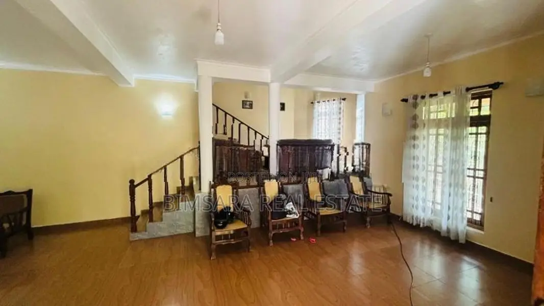 Elegant 5-Bedroom House for Sale – Udapiya, Galagedara | SH15249