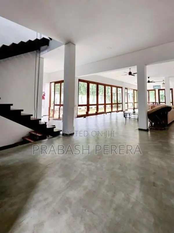 Super Luxury 6 Bed House for Sale in Colombo 07