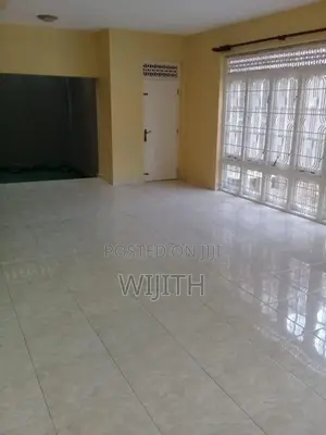 දෙමහල් නිවසක් විකිනිමට හොමගම