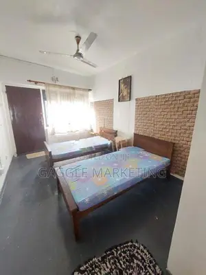 Shared Men's Hostel in Prime location Narahenpita.