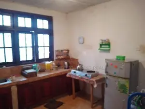 Bandarawela : 3BR (12.5P) House for Sale at Mirahawaththa