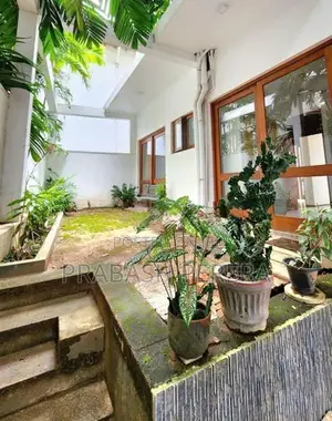 Super Luxury 6 Bed House for Sale in Colombo 07