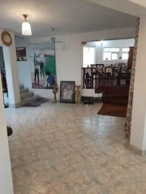 Spacious 3-Storey Semi-Modern 3 Unit House for Sale in Nawala | SH1516