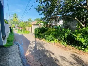 13P Land Walking Distance to Kaduwela - Colombo Main Road