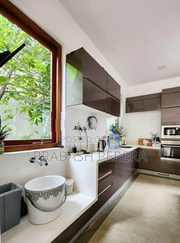 Super Luxury 6 Bed House for Sale in Colombo 07