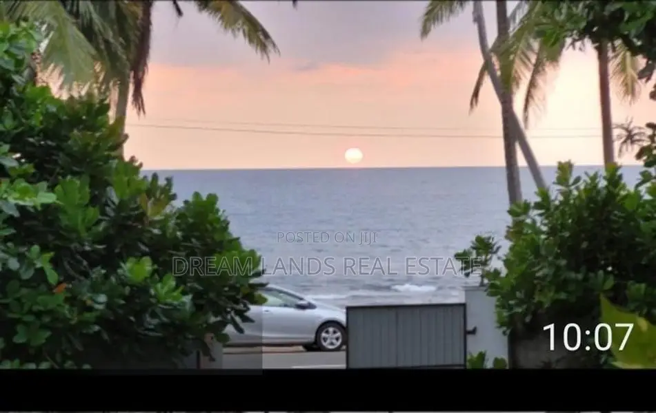 ☆ Ambalangoda Hotel For Sale ( RS - 442)