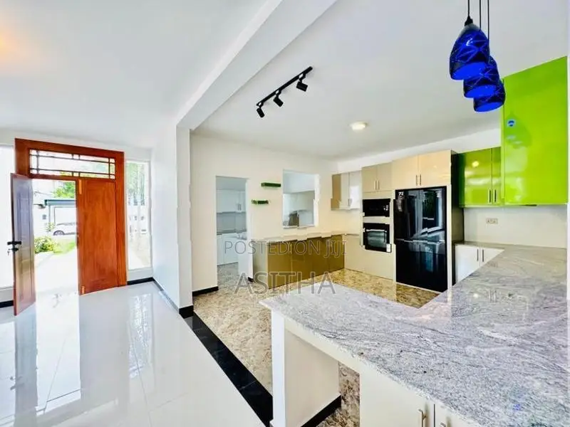Brand New Luxury Modern House for Sale in Kesbewa Halpita