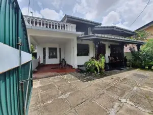 Two Storey House for Sale Thalawathugoda Ds1023