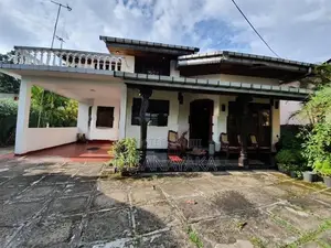Two Storey House for Sale Thalawathugoda Ds1023