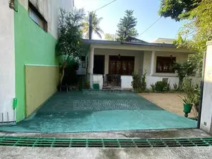 Single Storey House for Sale in Thalawathugoda Ds4444