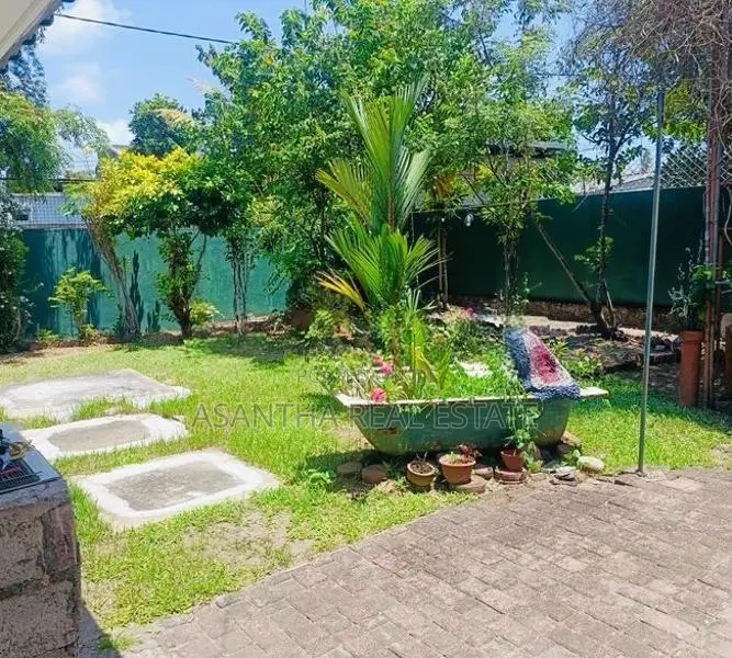 (AF345) 20-perch property in Katubadda, Moratuwa,