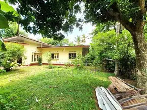 28P Prime Land for Sale in Nawala