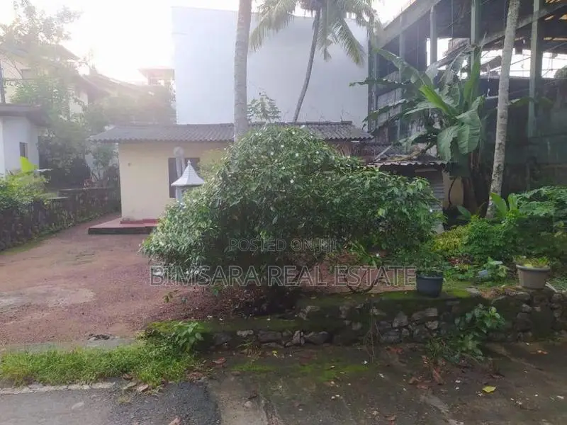 11 P Prime Residential Land for Sale in Thalawathugoda | SL 12655