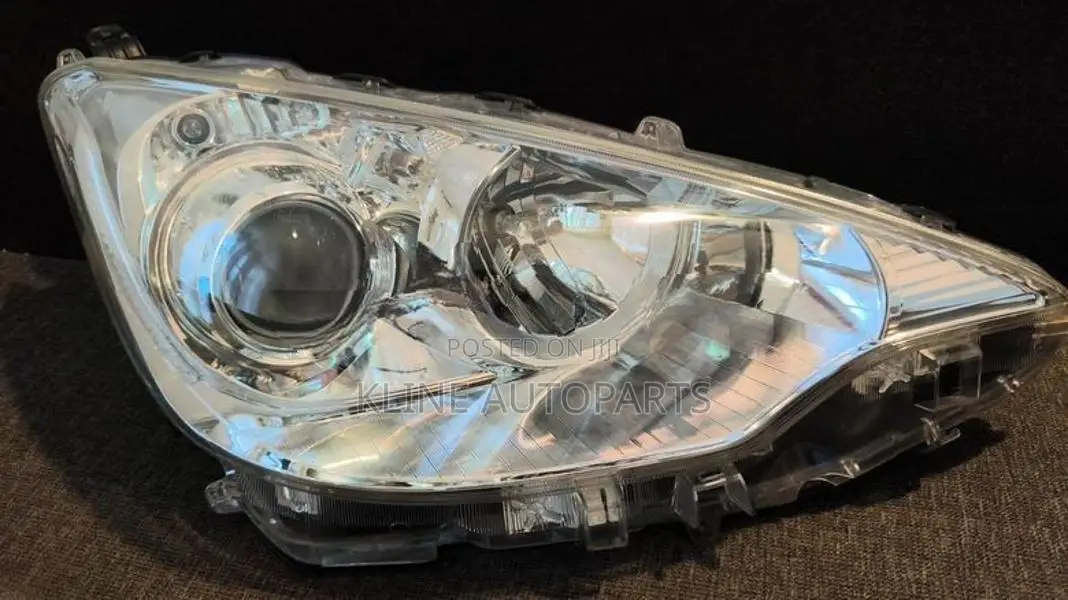 Toyota Aqua Nhp 10 Headlights