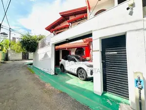 03 Storey House Sale Temple Road, Maharagama