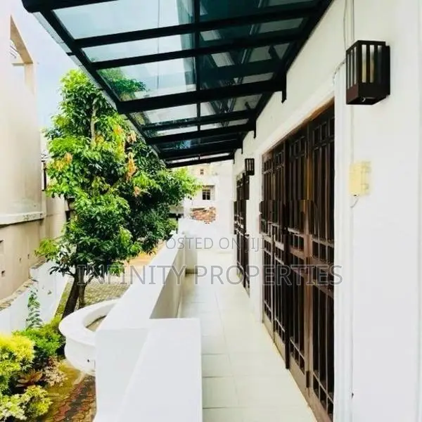 (AFA629) Stunning two story house for sale in Nugegoda